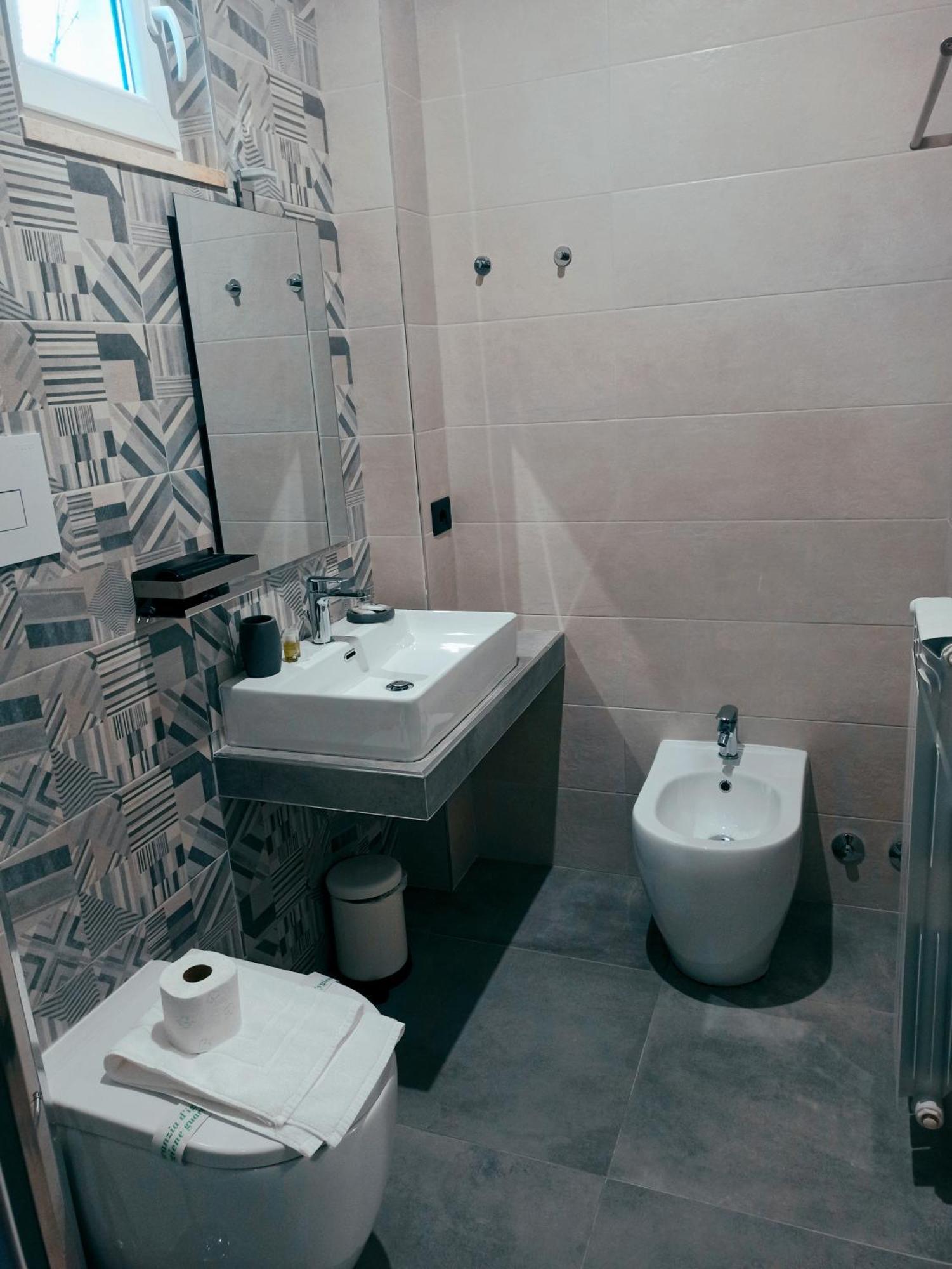 Hotel Le Mirage Chieti Esterno foto